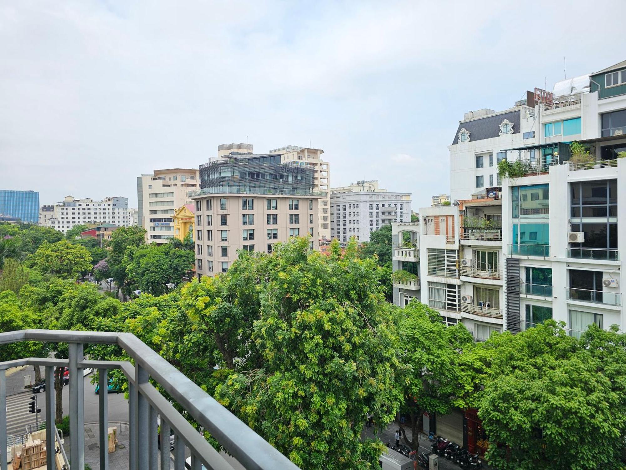 Hilton Garden Inn Hanoi Kültér fotó