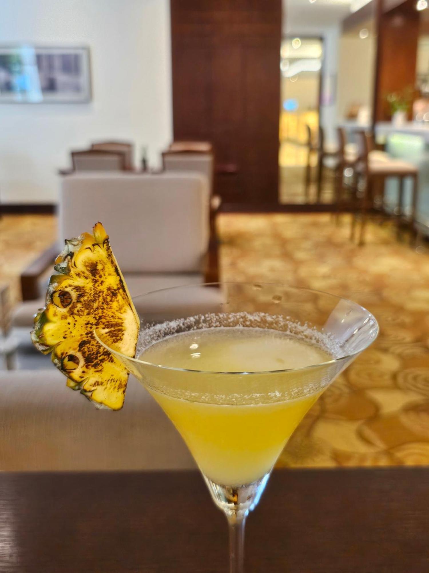 Hilton Garden Inn Hanoi Kültér fotó
